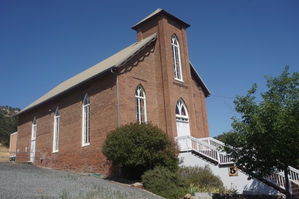 [Picture of Congregational Church]